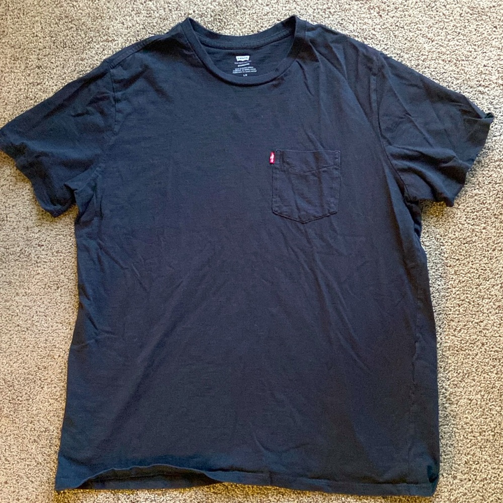 Levi’s black short sleeved tee shirt men’s  Sz L